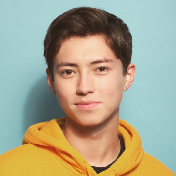 Meet your Posher, Andrew - Picture 1 of 1